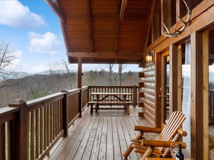 Breathtaking Views Of The Smokies, 3 Mins To Gatlinburg Villa Luaran gambar