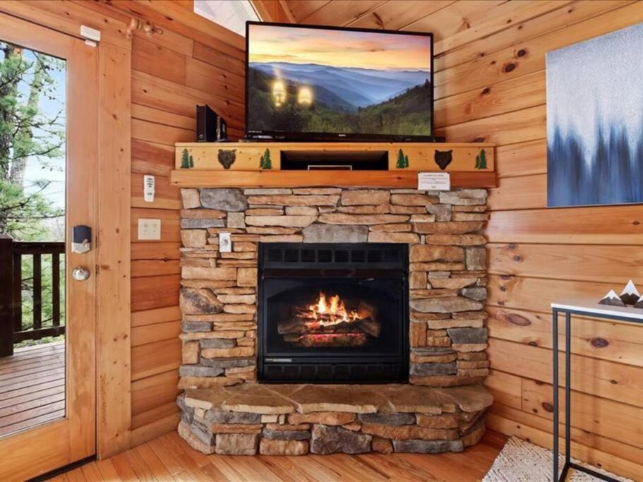 Breathtaking Views Of The Smokies, 3 Mins To Gatlinburg Villa Luaran gambar