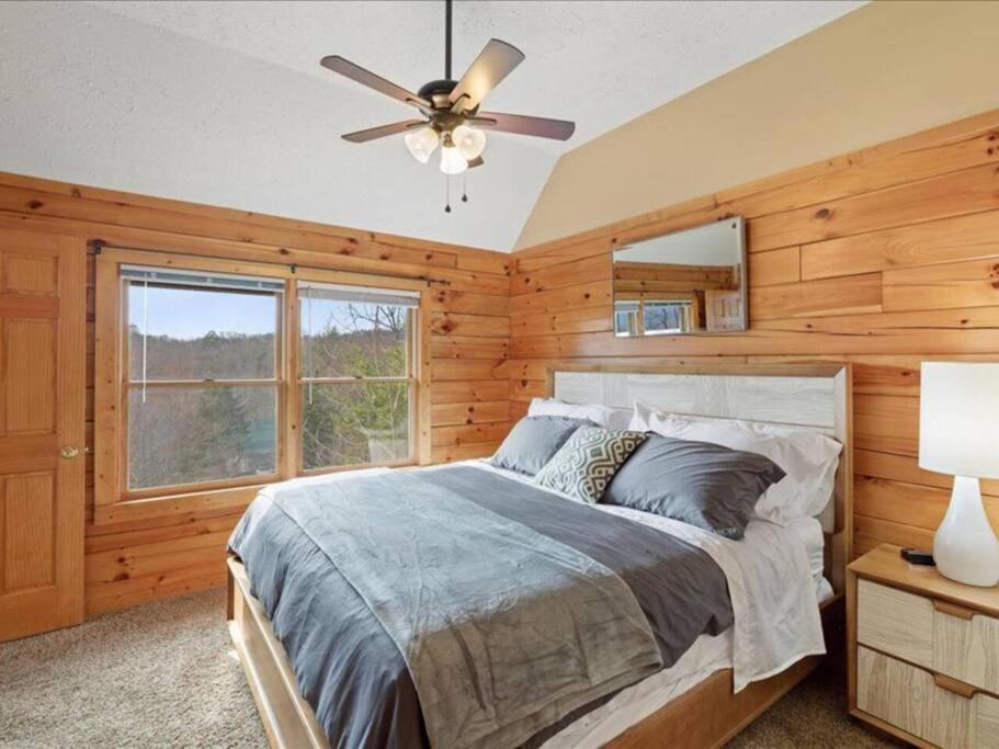 Breathtaking Views Of The Smokies, 3 Mins To Gatlinburg Villa Luaran gambar
