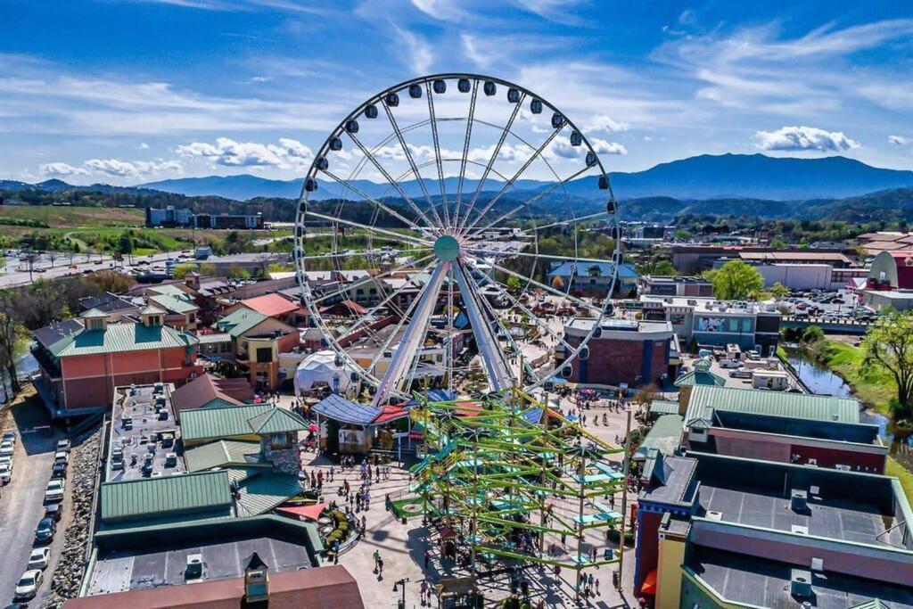 Breathtaking Views Of The Smokies, 3 Mins To Gatlinburg Villa Luaran gambar