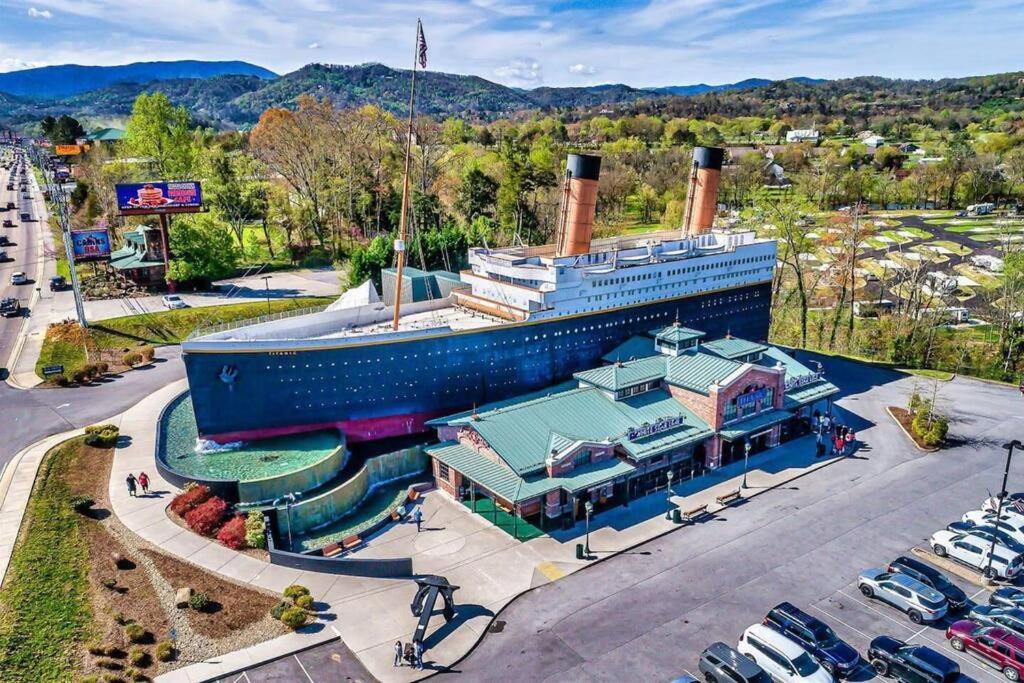 Breathtaking Views Of The Smokies, 3 Mins To Gatlinburg Villa Luaran gambar